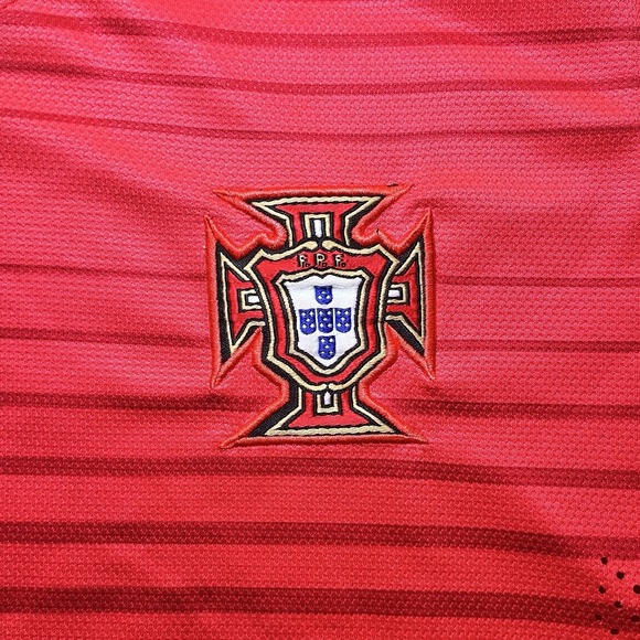 Nike Portugal 2014-2015 Home Football Shirt Soccer Jersey Red Men's Size S - Picture 2 of 6